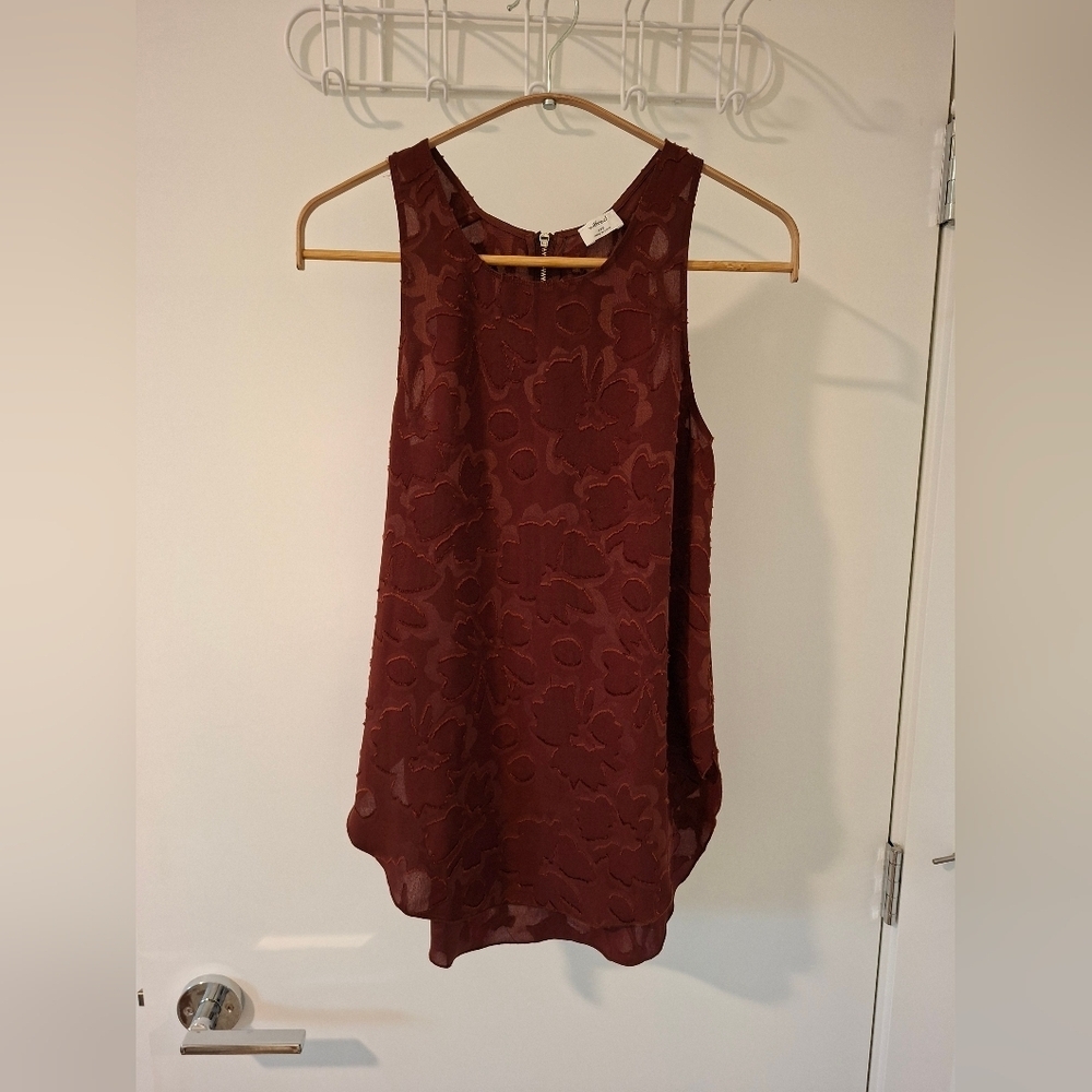 Wilfred Women's "Sevres" Silk-blend Sleeveless Floral Burgundy Blouse (Size XXS)